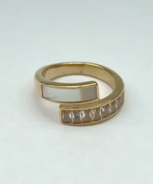 Gold Bar Ring - Linear Luxe